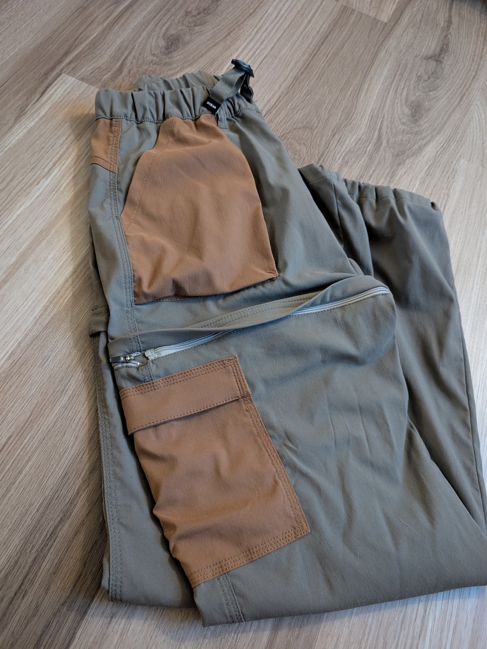 prAna Stretch Zion Convertible Hiking Pants Size Small - Picture 6 of 7